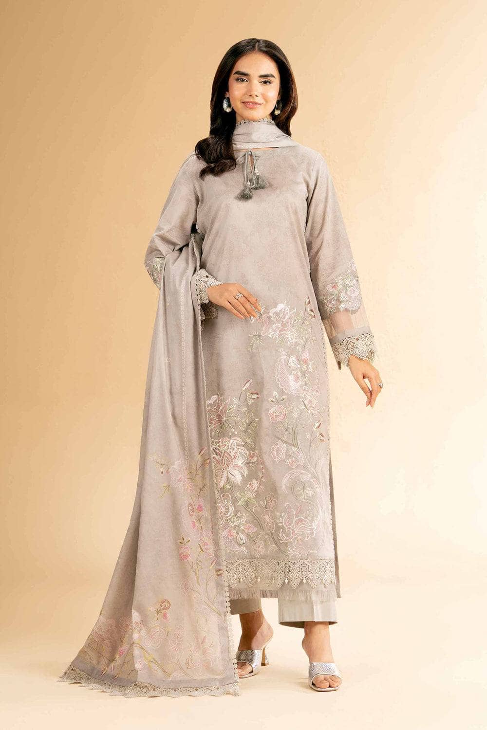 img_nishat_lawn_awwal_boutique