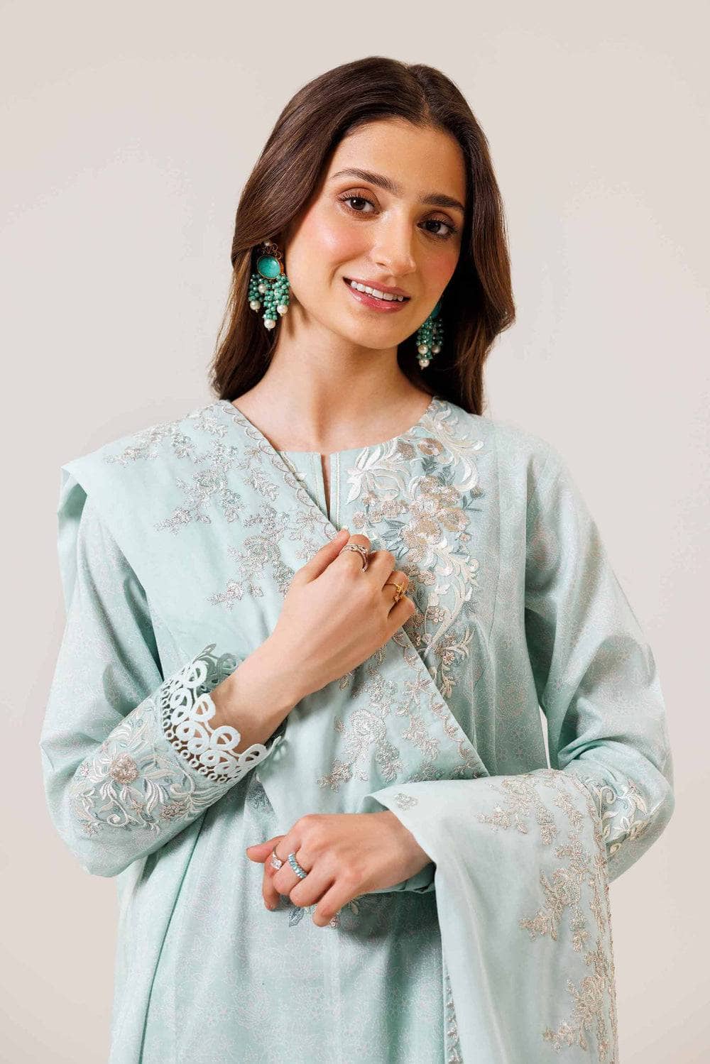 img_nishat_lawn_awwal_boutique