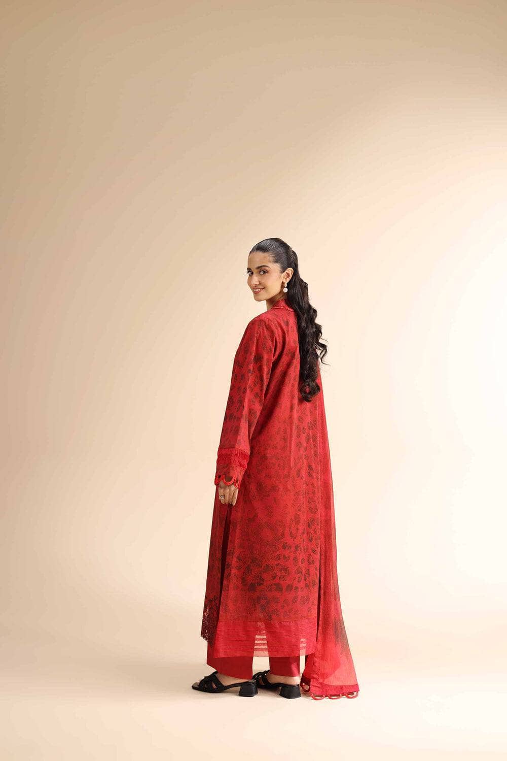 img_nishat_lawn_awwal_boutique