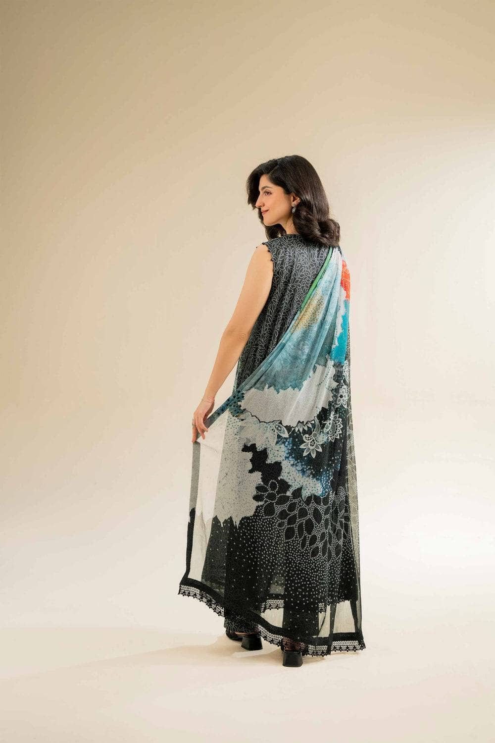 img_nishat_lawn_awwal_boutique