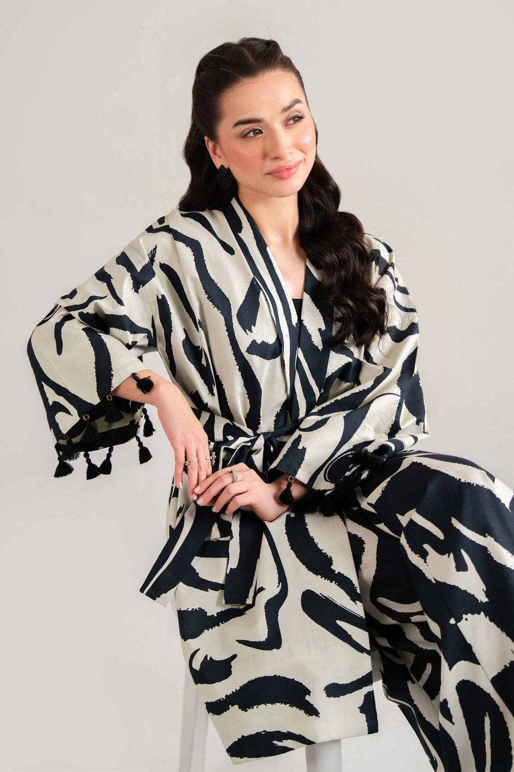ing_nishat_lawn_awwal_boutique