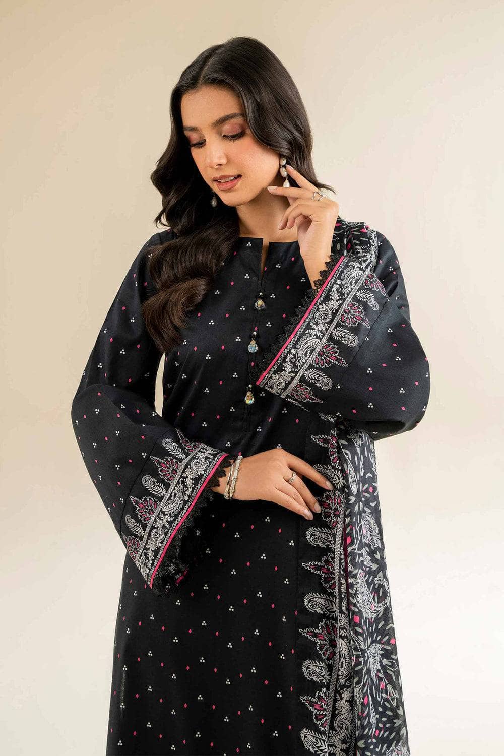 img_nishat_lawn_awwal_boutique