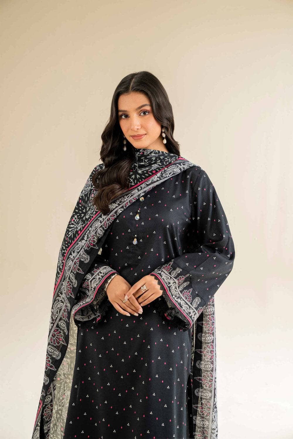 img_nishat_lawn_awwal_boutique
