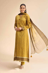 img_nishat_lawn_awwal_boutique