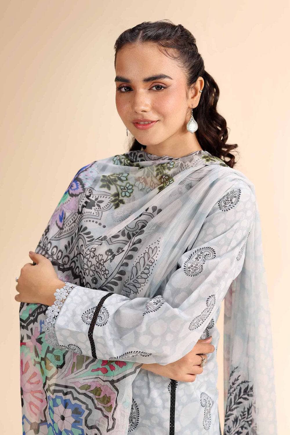 img_nishat_lawn_awwal_boutique