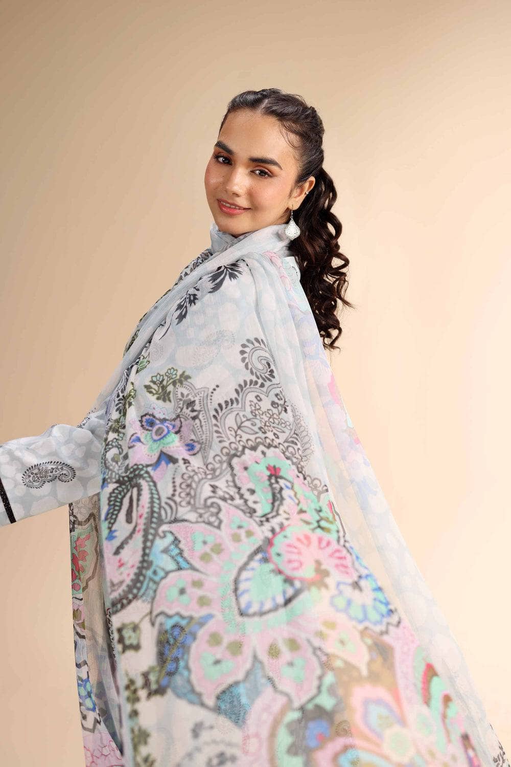 img_nishat_lawn_awwal_boutique