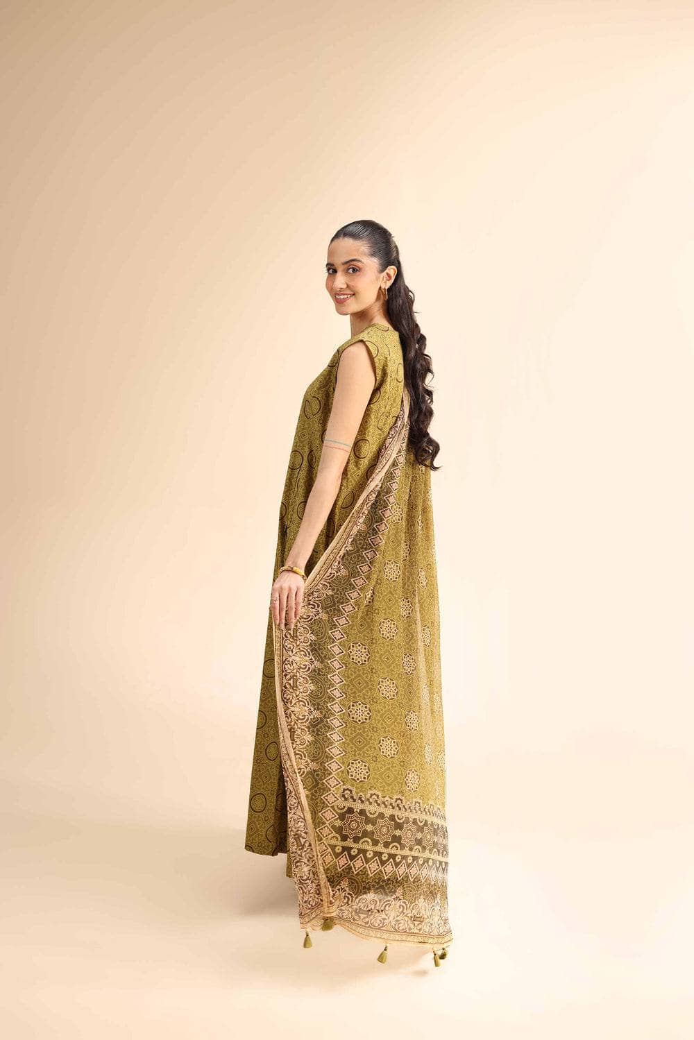 img_nishat_lawn_awwal_boutique