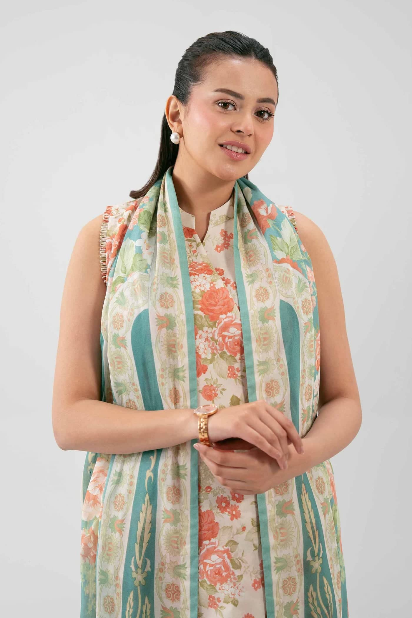 img_nishat_eid_lawn_26_awwal_boutique