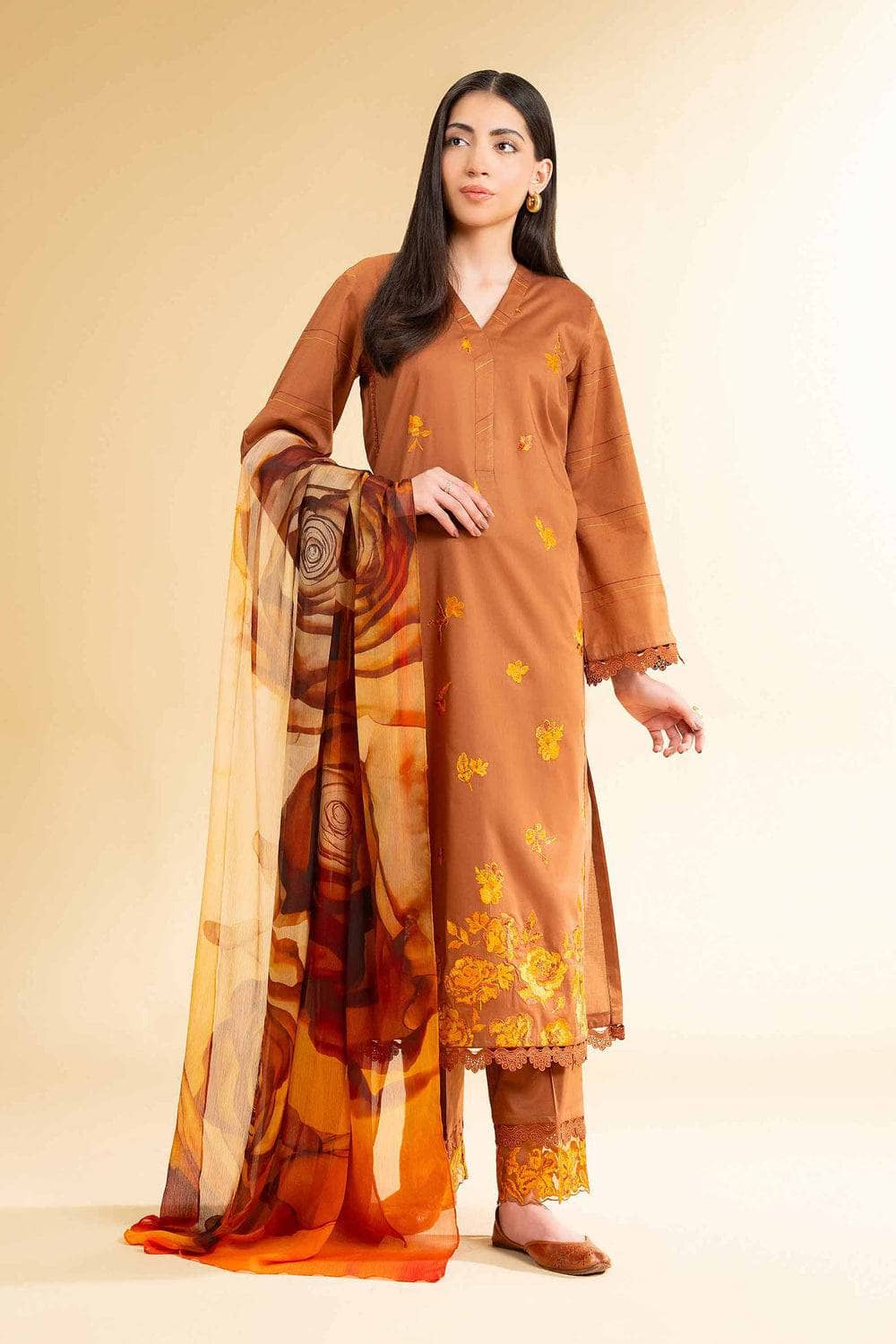 img_nishat_lawn_awwal_boutique