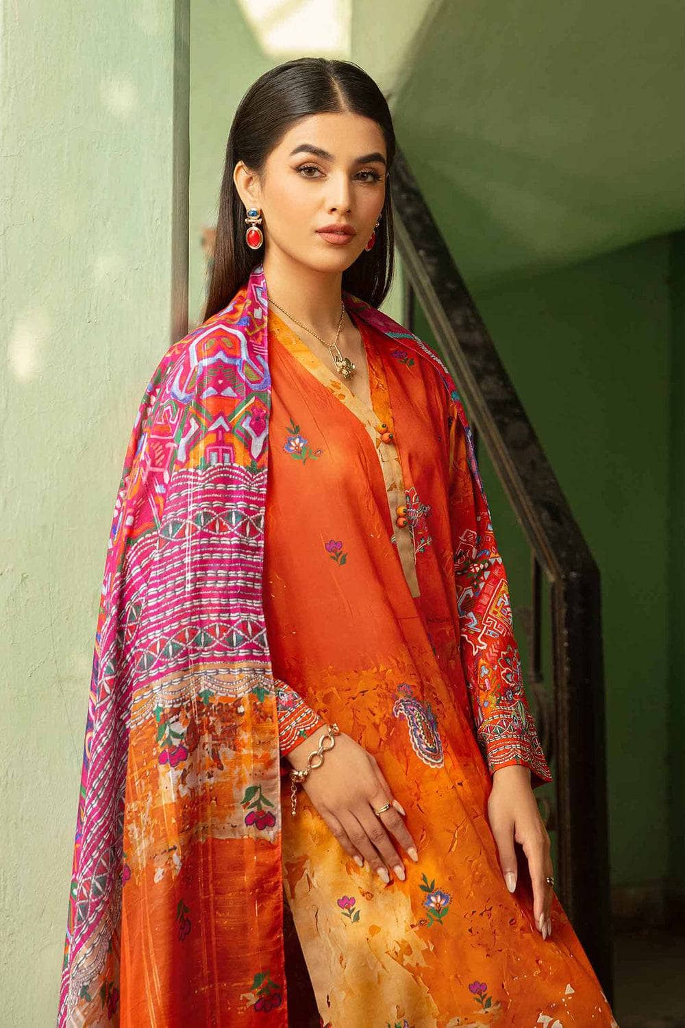 img_nishat_lawn_24_awwal_boutique