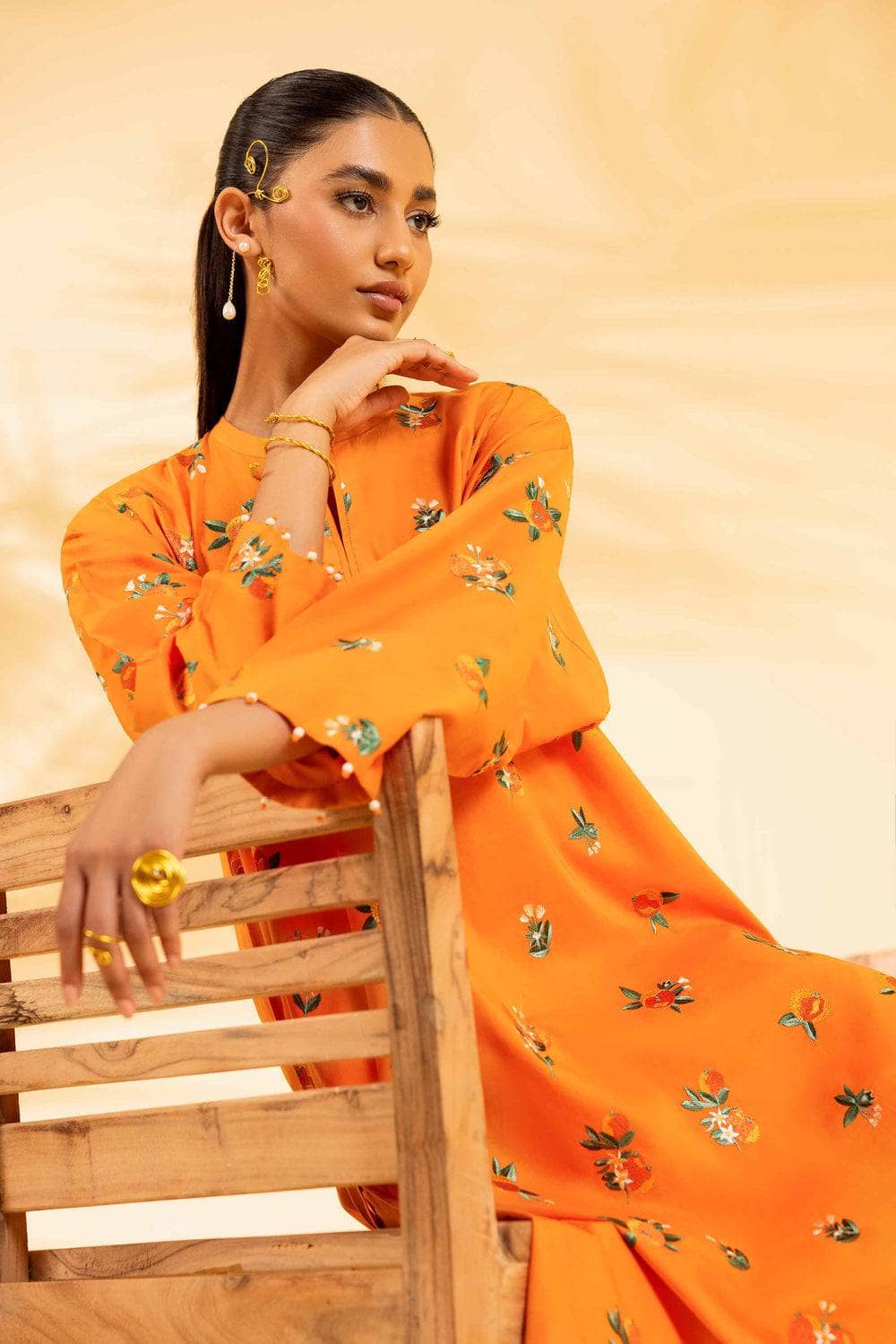 img_nishat_lawn_24_awwal_boutique