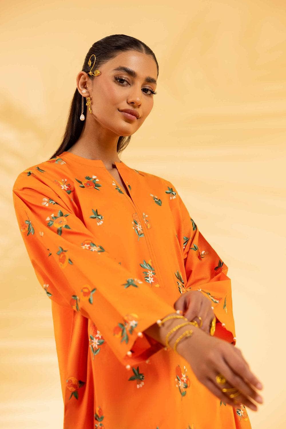 img_nishat_lawn_24_awwal_boutique