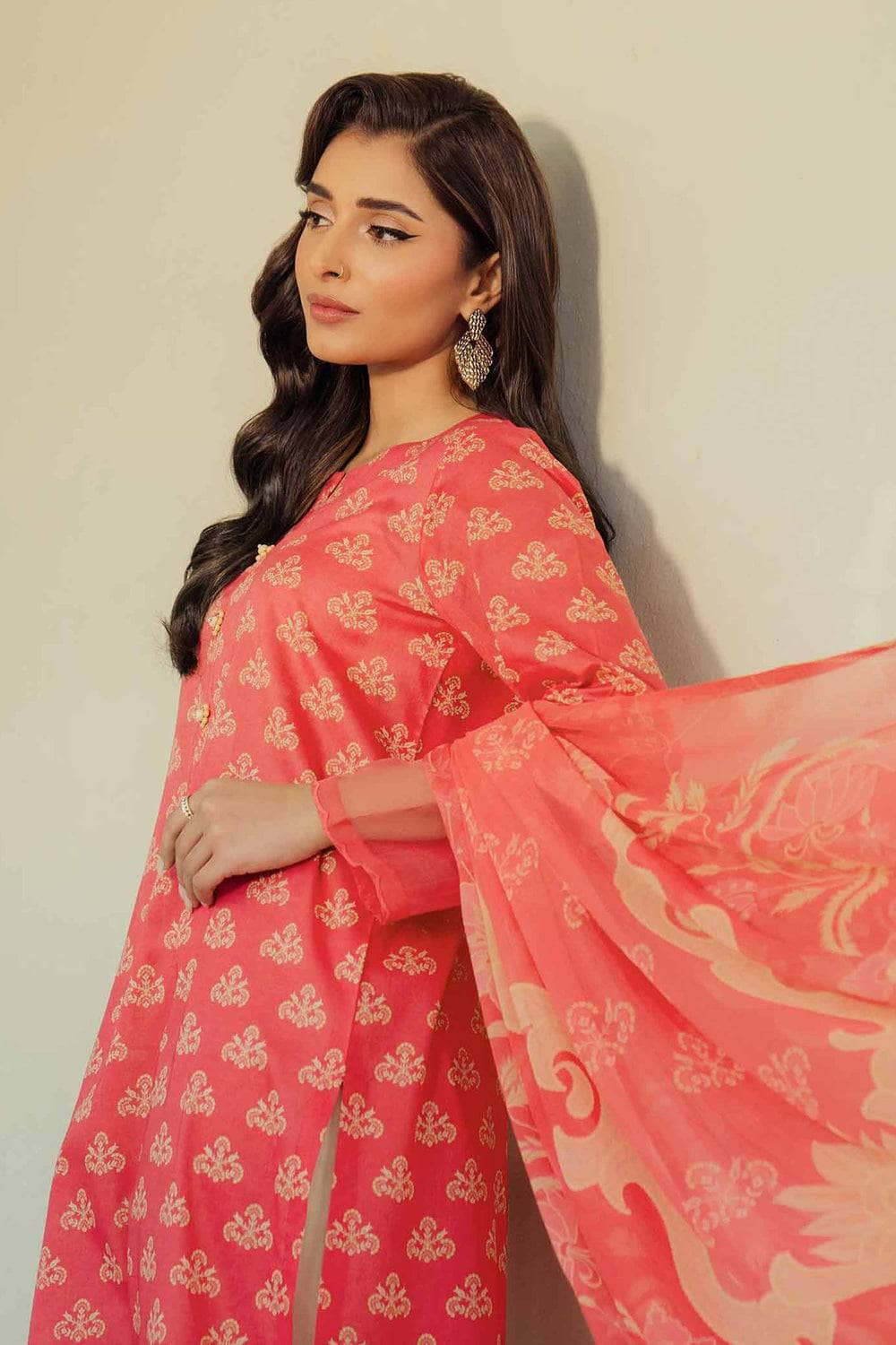 img_nishat_lawn_24_awwal_boutique