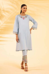 img_nishat_lawn_24_awwal_boutique