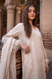 img_nishat_lawn_24_awwal_boutique