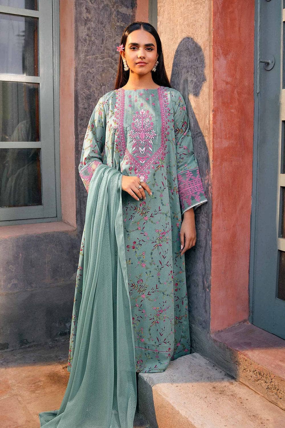 img_nishat_lawn_24_awwal_boutique