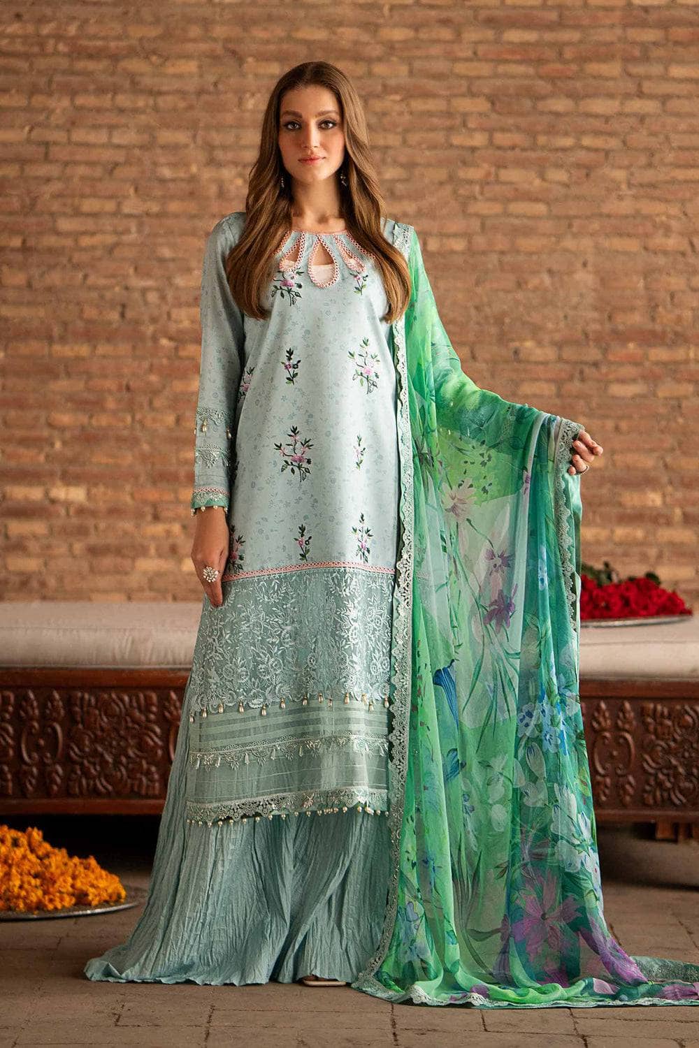 img_nishat_lawn_24_awwal_boutique