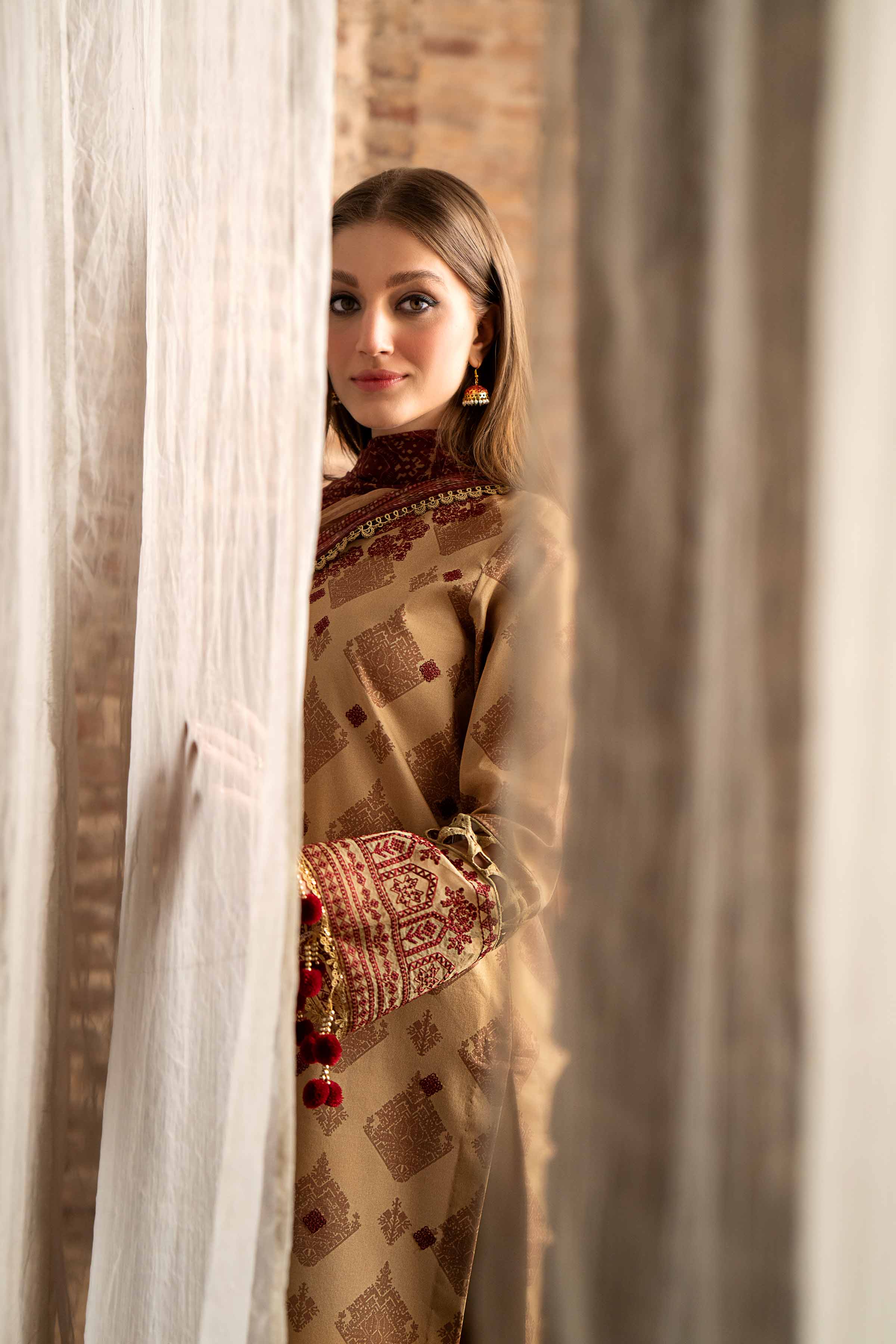 img_nishat_lawn_24_awwal_boutique