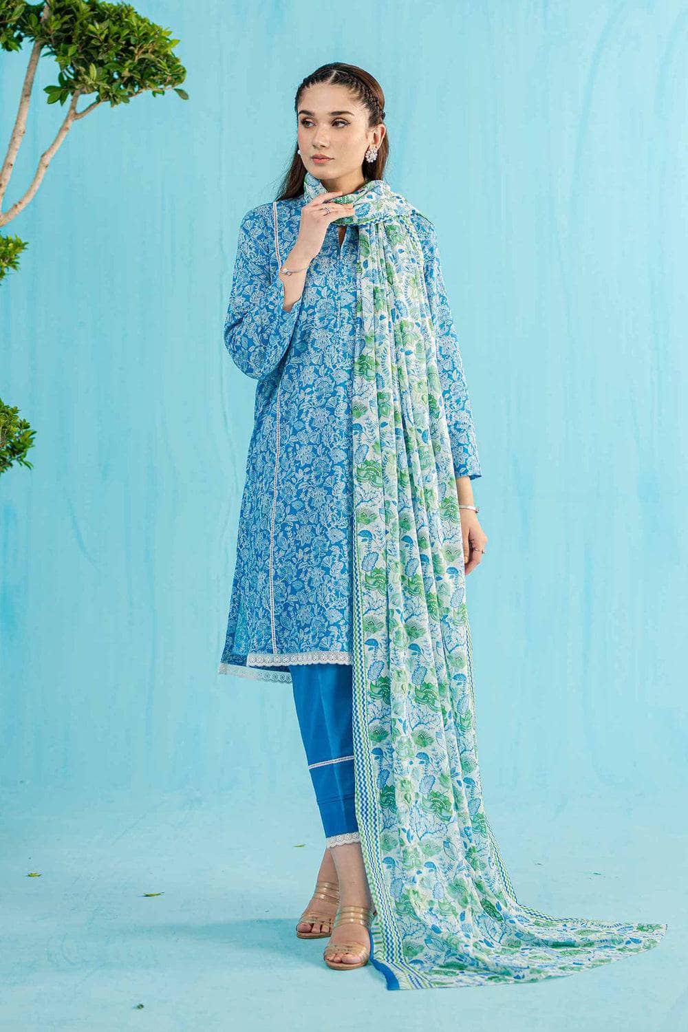 img_nishat_lawn_24_awwal_boutique