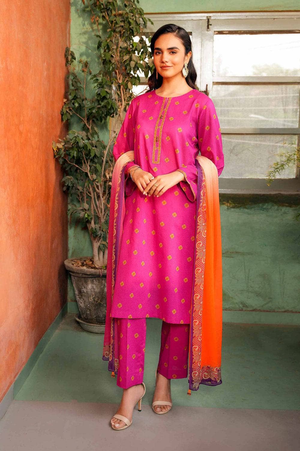 img_nishat_lawn_24_awwal_boutique