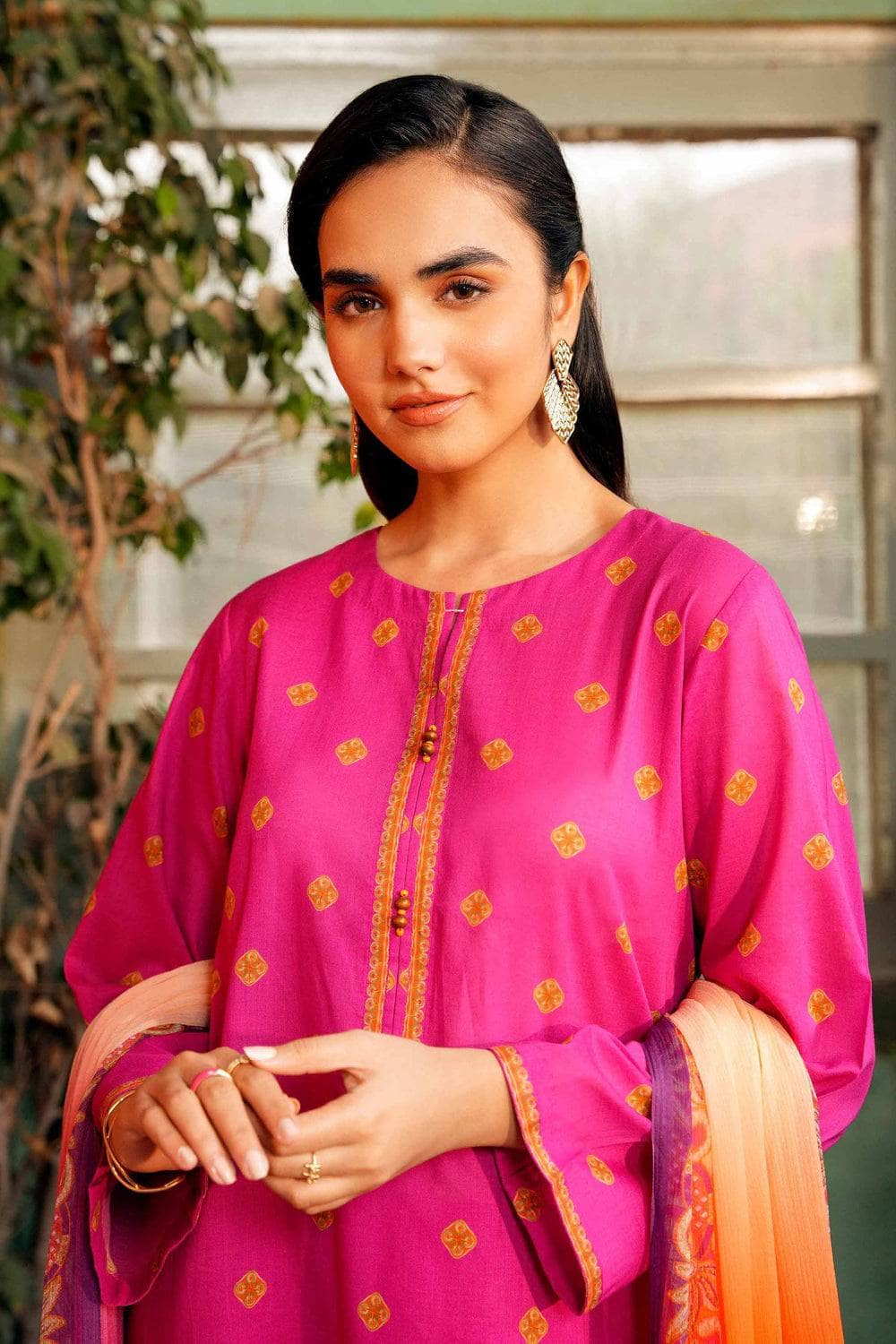 img_nishat_lawn_24_awwal_boutique