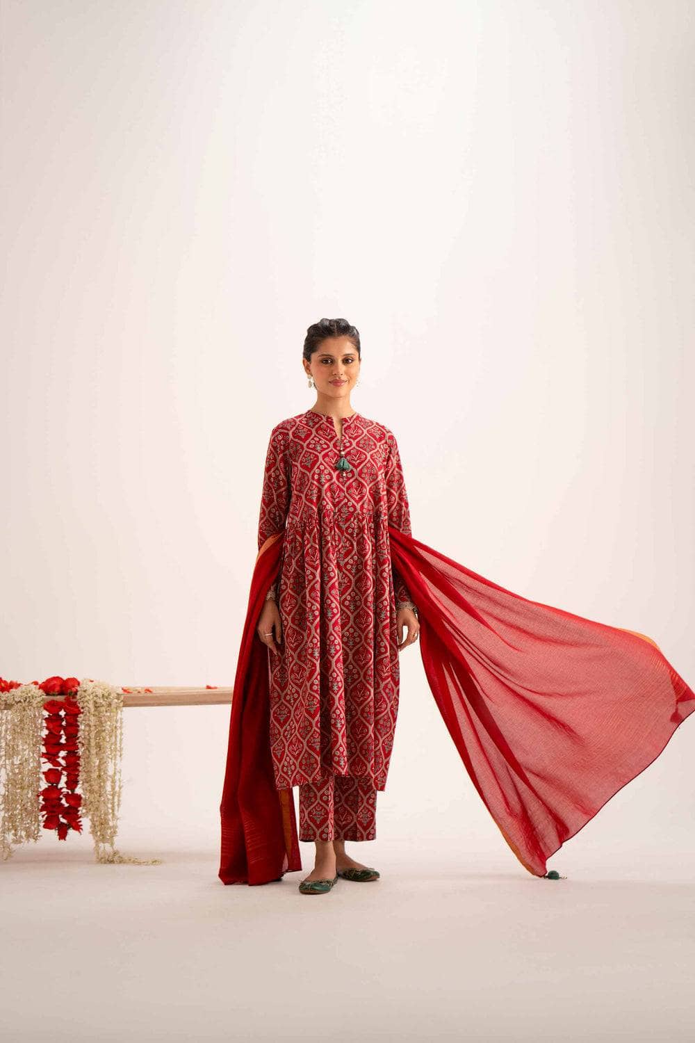 img_nishat_lawn_24_awwal_boutique
