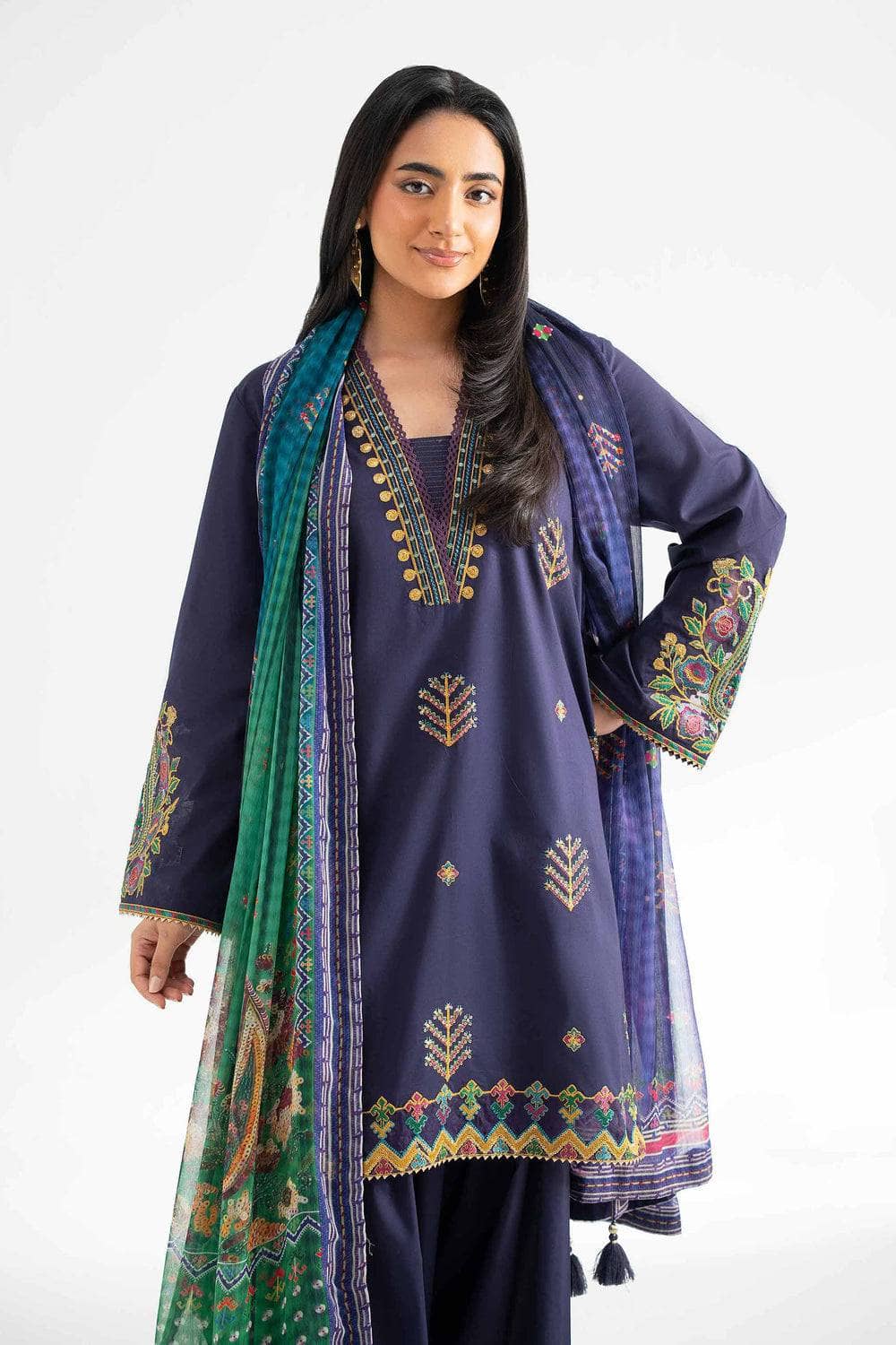 img_nishat_lawn_25_awwal_boutique
