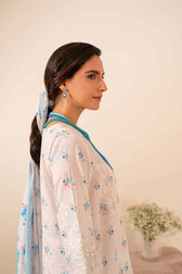 img_nishat_lawn_24_awwal_boutique