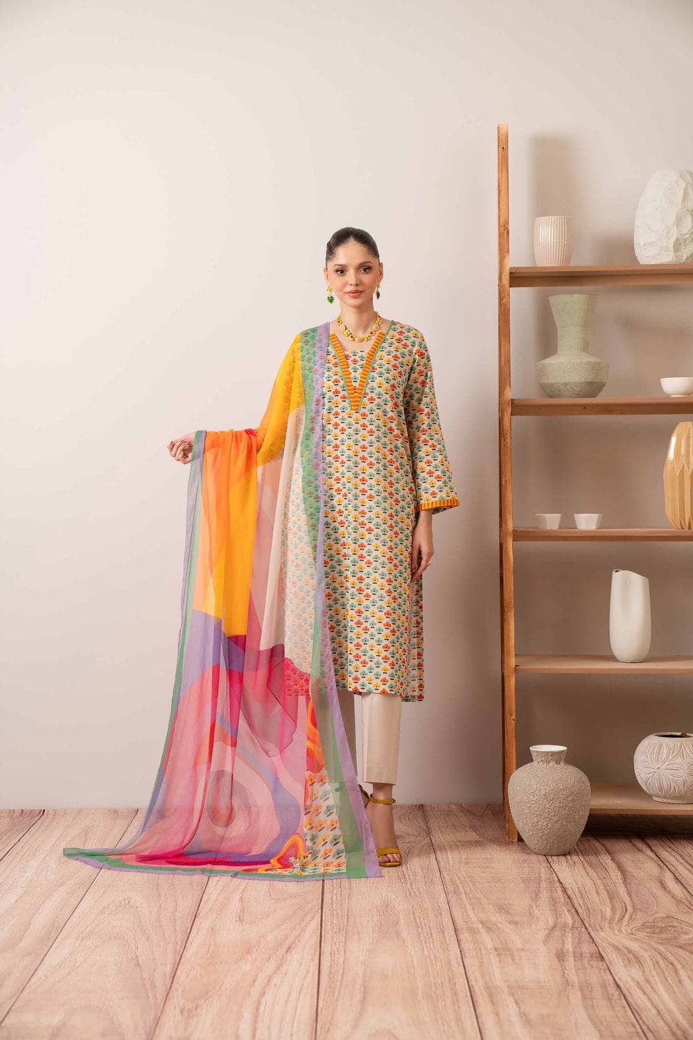img_nishat_lawn_24_awwal_boutique