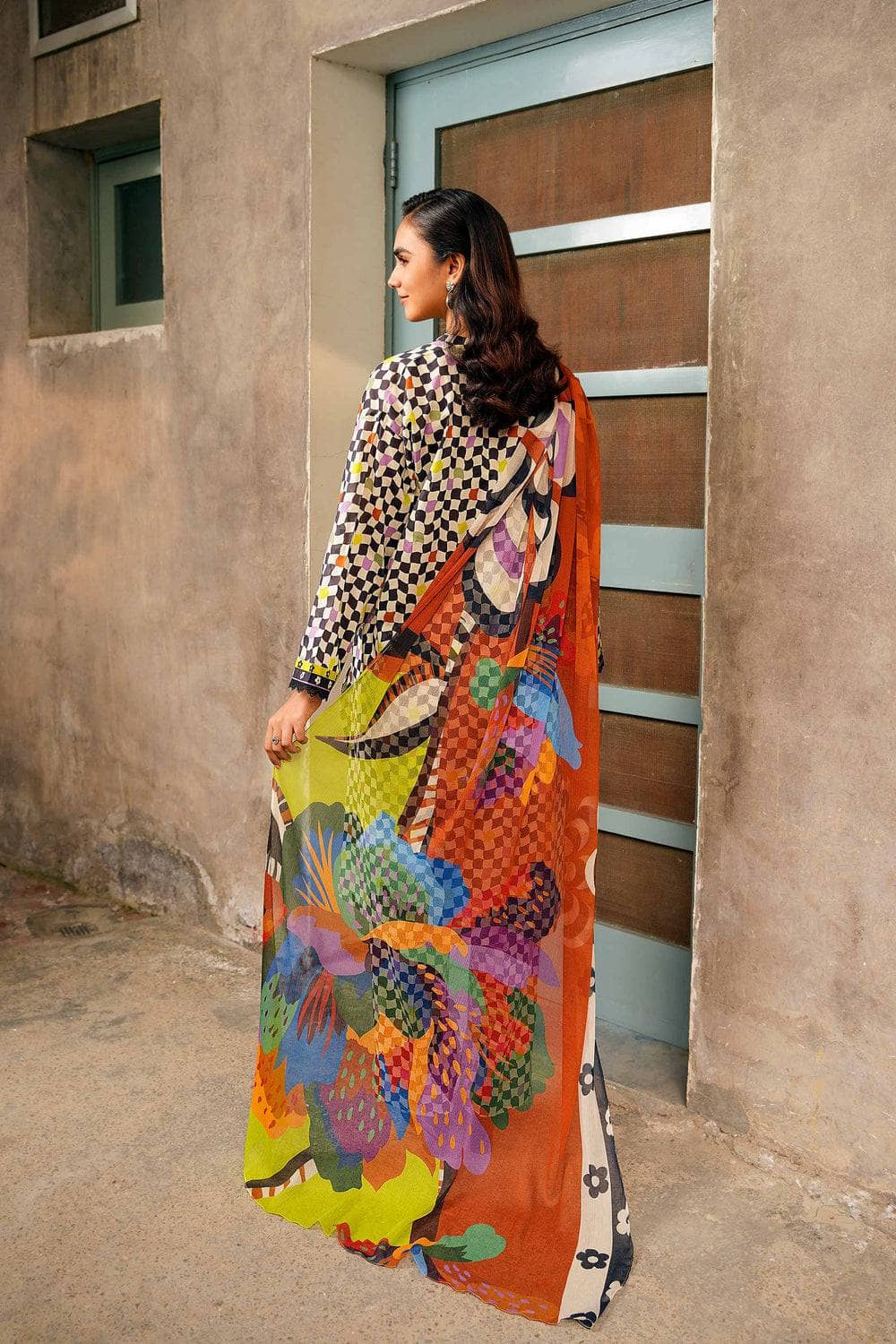 img_nishat_lawn_24_awwal_boutique