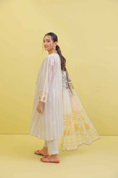 img_nishat_lawn_23_awwal_boutique