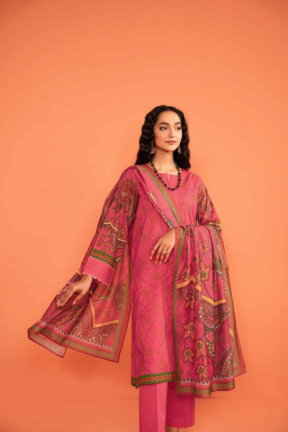 img_nishat_lawn_23_awwal_boutique