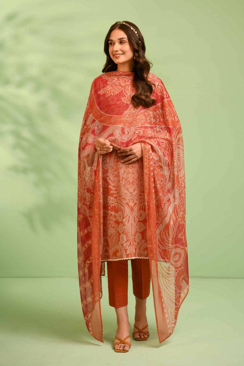 img_nishat_lawn_23_awwal_boutique