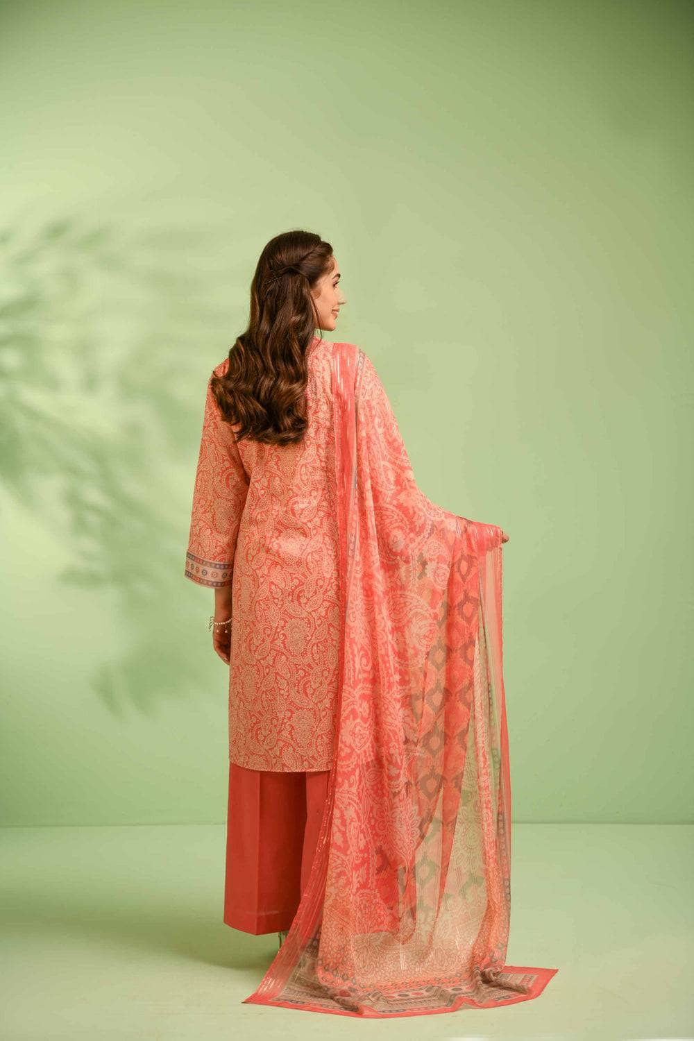 img_nishat_lawn_23_awwal_boutique