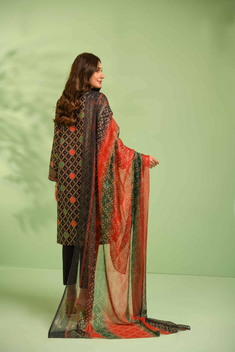 img_nishat_lawn_23_awwal_boutique