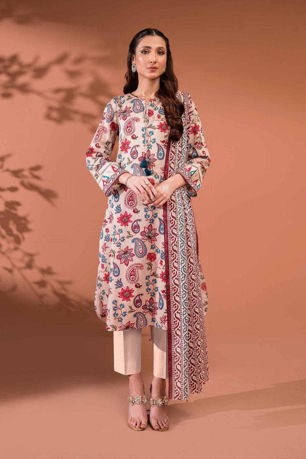 img_nishat_lawn_23_awwal_boutique