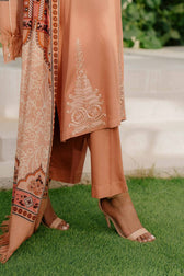 img_nishat_winter_23_awwal_boutique