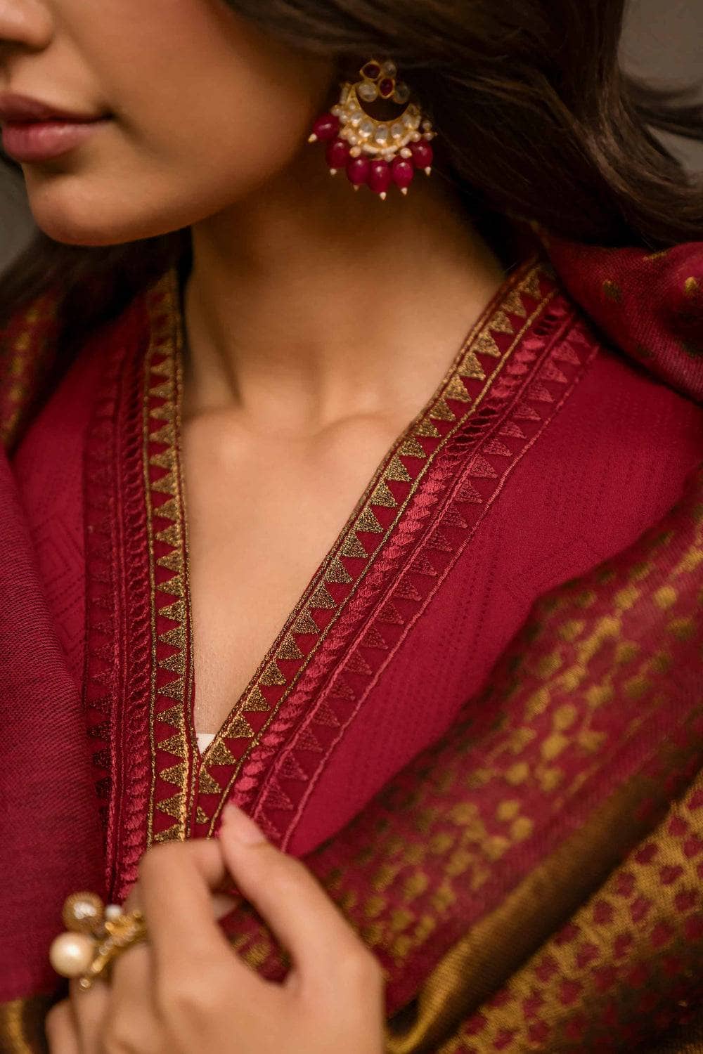 img_nishat_winter_23_awwal_boutique