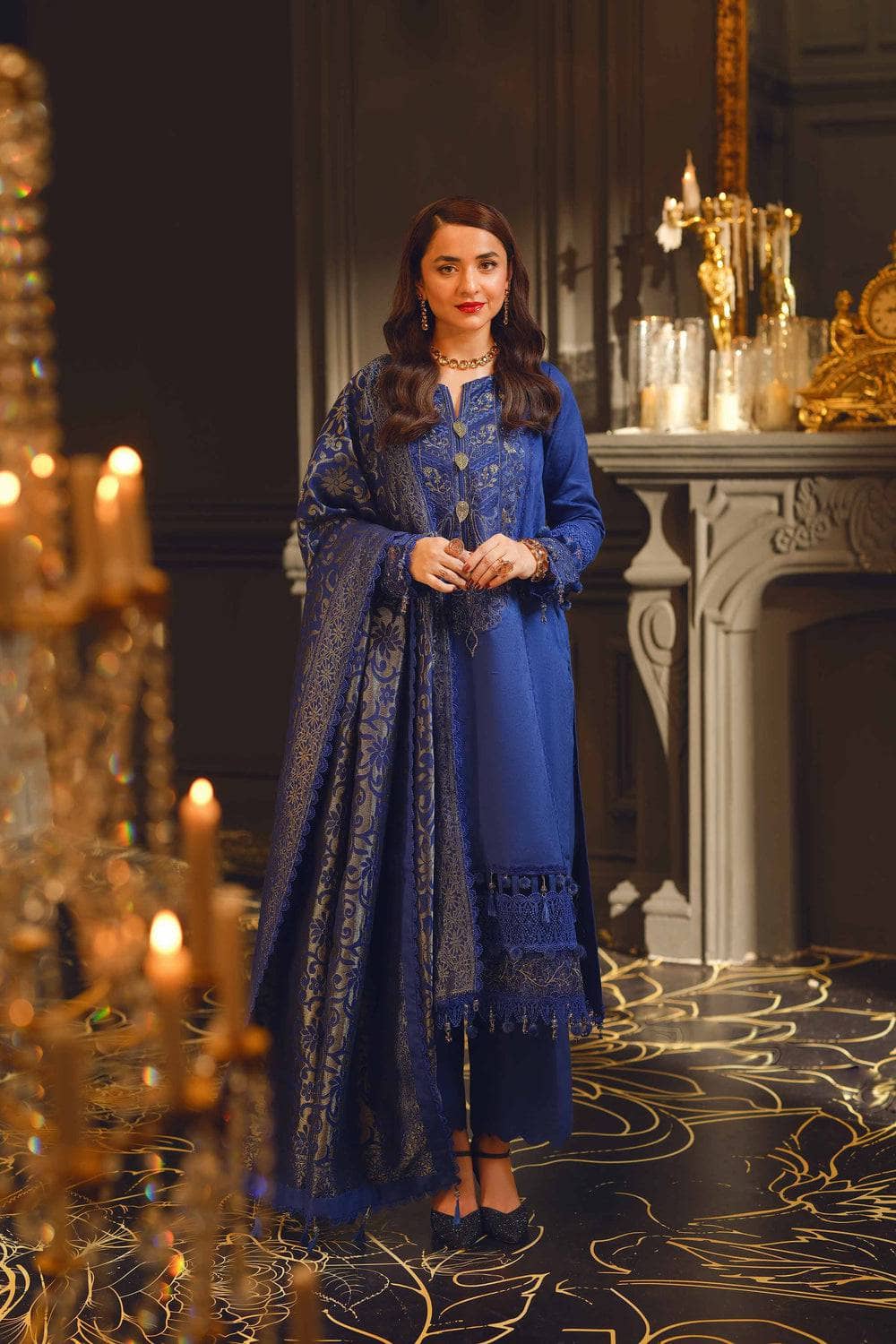 img_nishat_winter_23_awwal_boutique