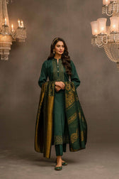 img_nishat_winter_23_awwal_boutique