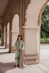 img_nishat_winter_23_awwal_boutique