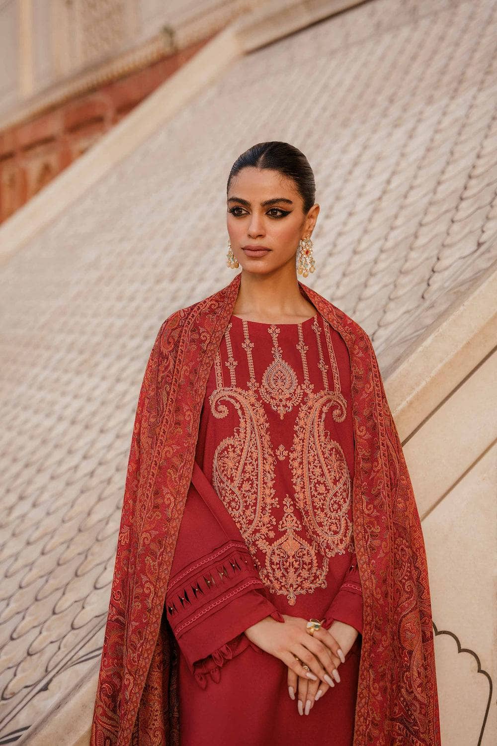 img_nishat_winter_23_awwal_boutique