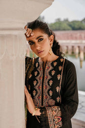 img_nishat_winter_23_awwal_boutique