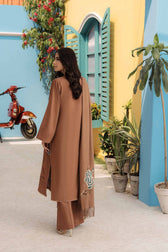 img_nishat_winter_23_awwal_boutique