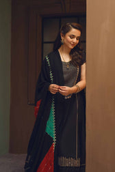 img_nishat_winter_23_awwal_boutique