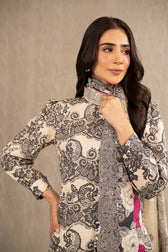 img_nishat_winter_23_awwal_boutique