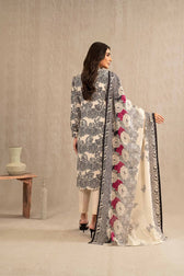 img_nishat_winter_23_awwal_boutique
