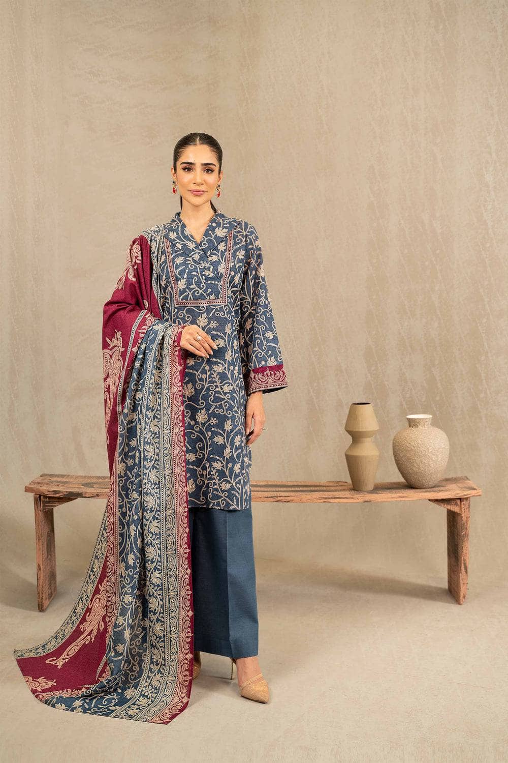 Nishat Winter 23/Khaddar/Printed Suit/42303239