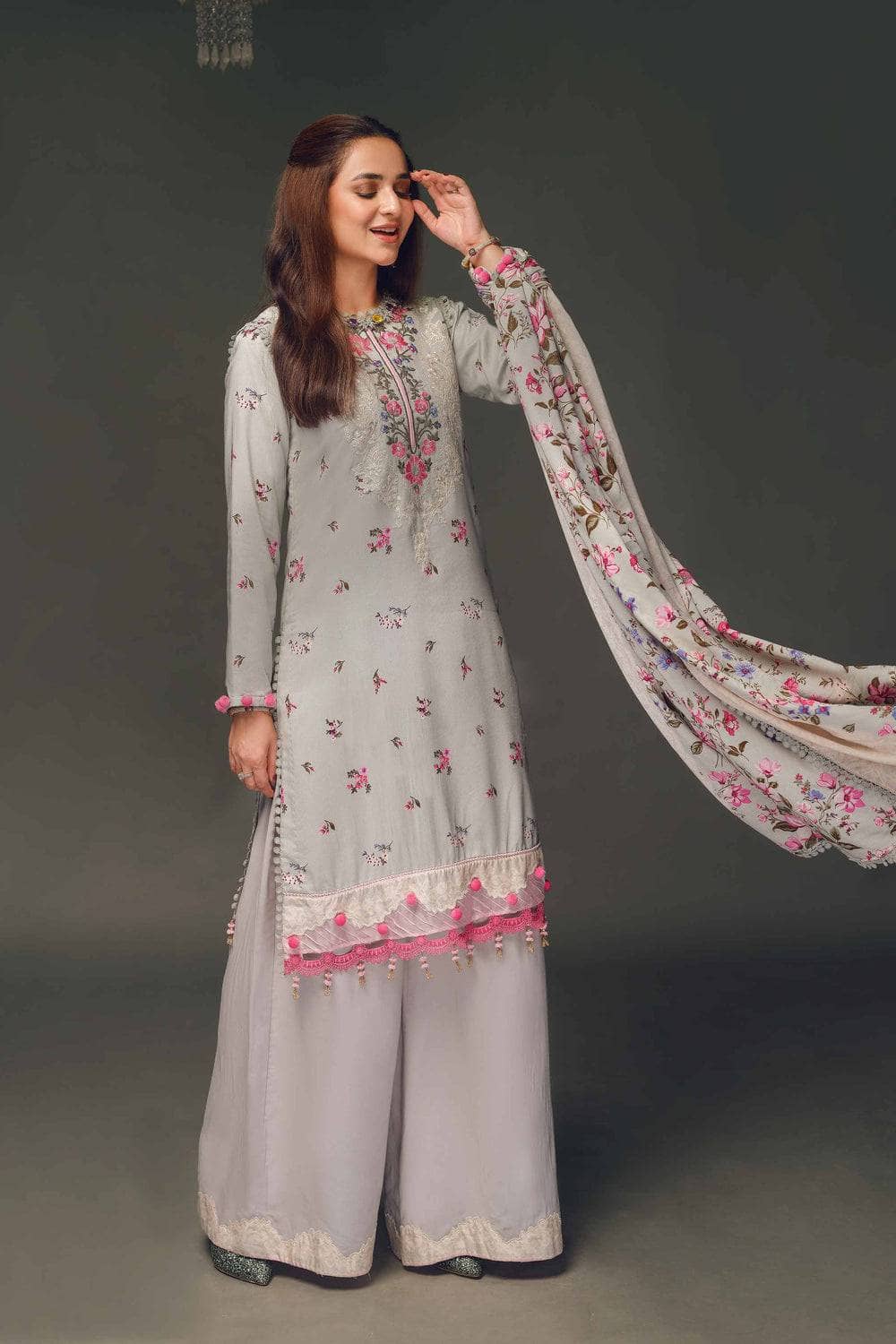 img_nishat_winter_23_awwal_boutique