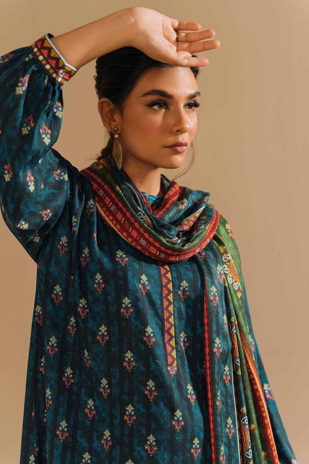 img_nishat_linen_awwal_boutique